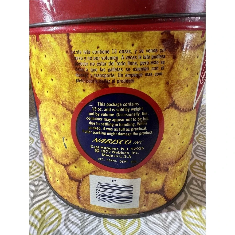 Vintage Nabisco Ritz Crackers Advertising Tin 13 oz 1977 Original Collectible